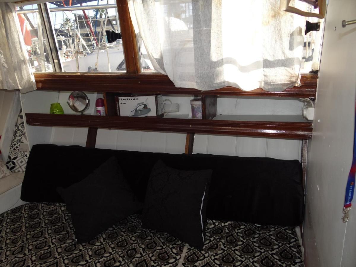 Precioso Barco En Barcelona Hotel Badalona Kültér fotó